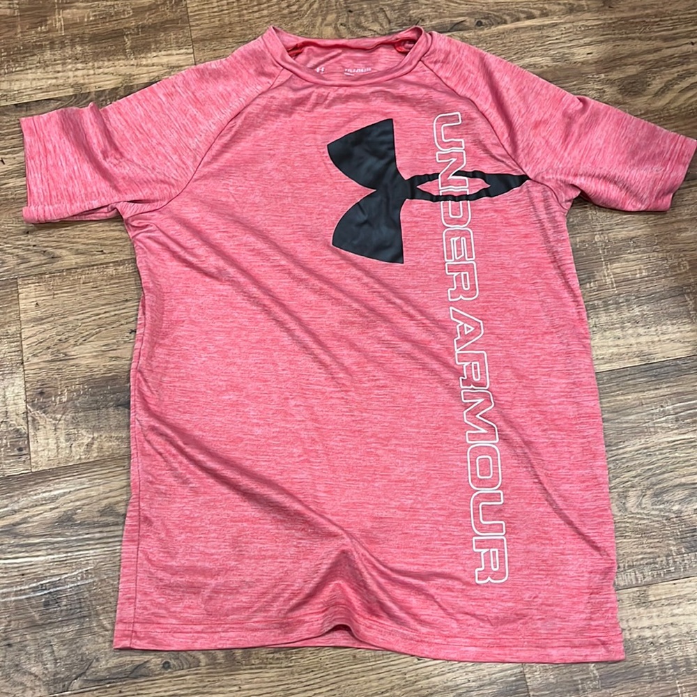 Under Armour boys shirt